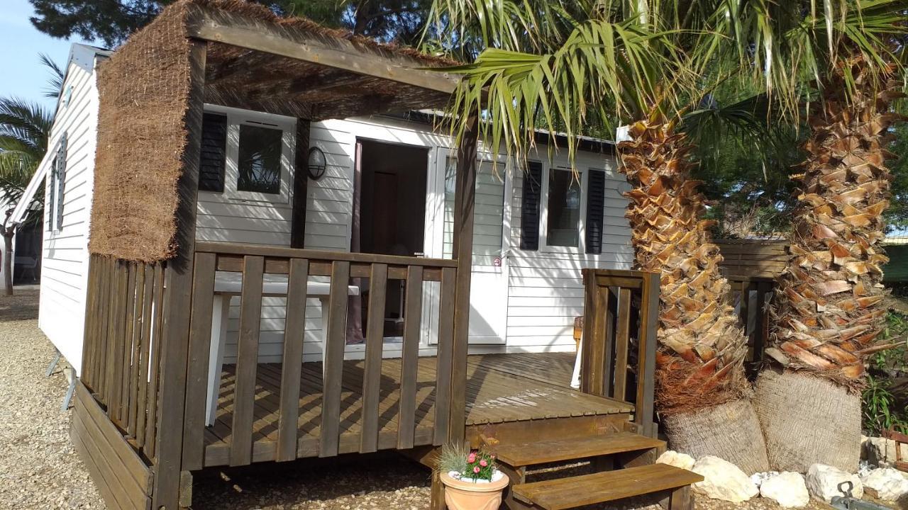 Mobilhome Chez Cathy & Simon Marseillan  Exterior photo